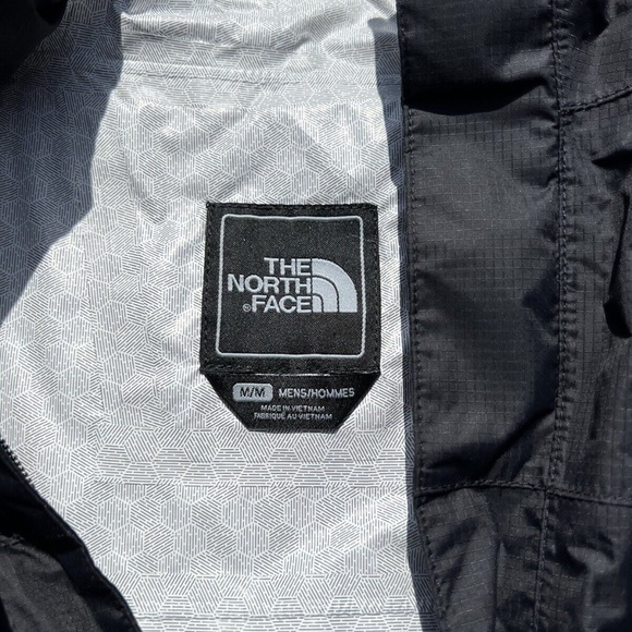 NWT Men's North Face Venture Jacket Black M * Bruno Mars Moonshine Jungle Tour * - Picture 9 of 11